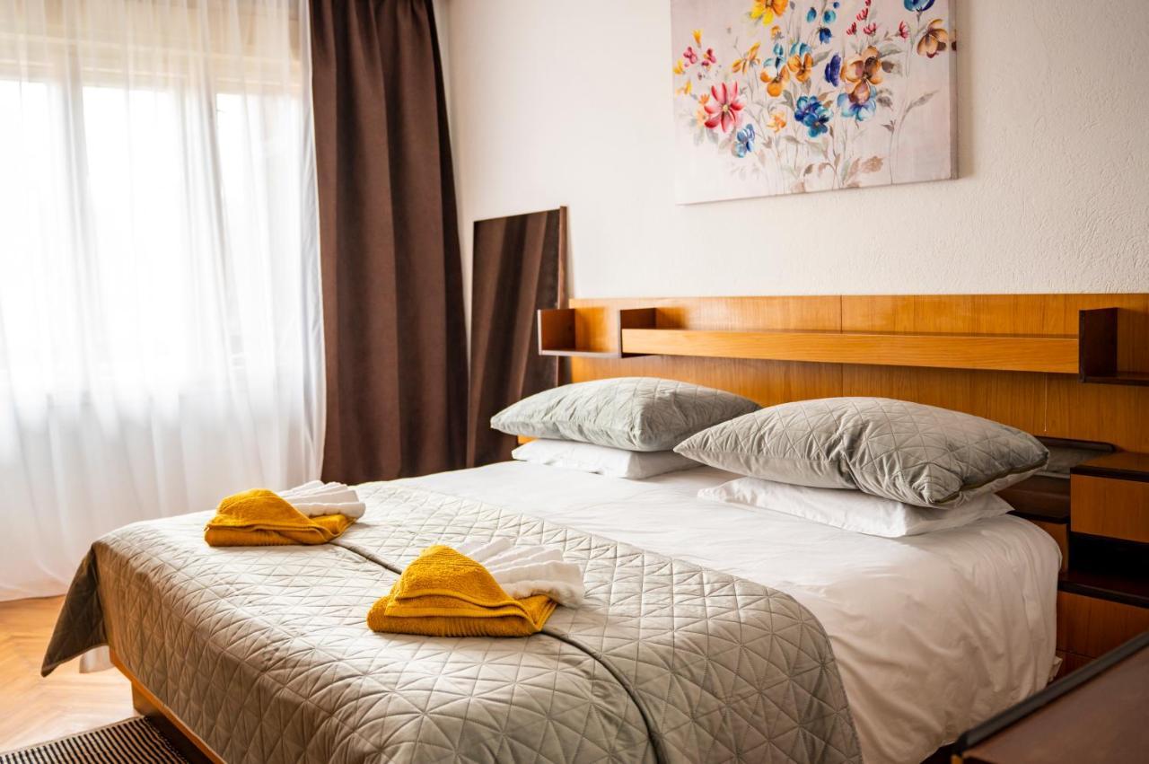 Apartment Soul Knin Esterno foto